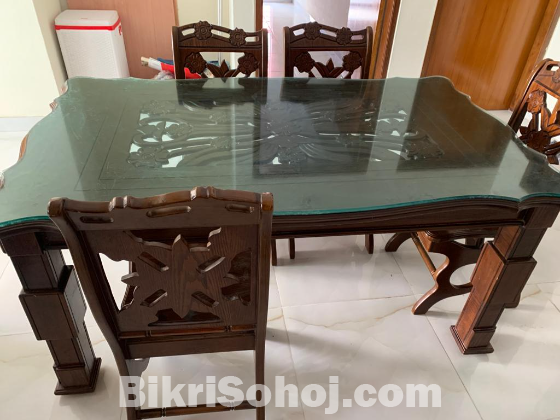dining table,top glass, 6 chairs sell in cheap price